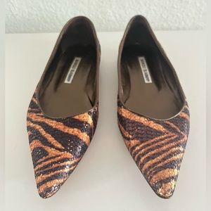 Manolo Blahnik Animal Print bronze copper Sequin pointed toe Flats,Size: 38 (8)